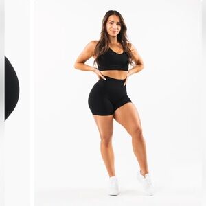Alphalete Amplify Bike Short in Black